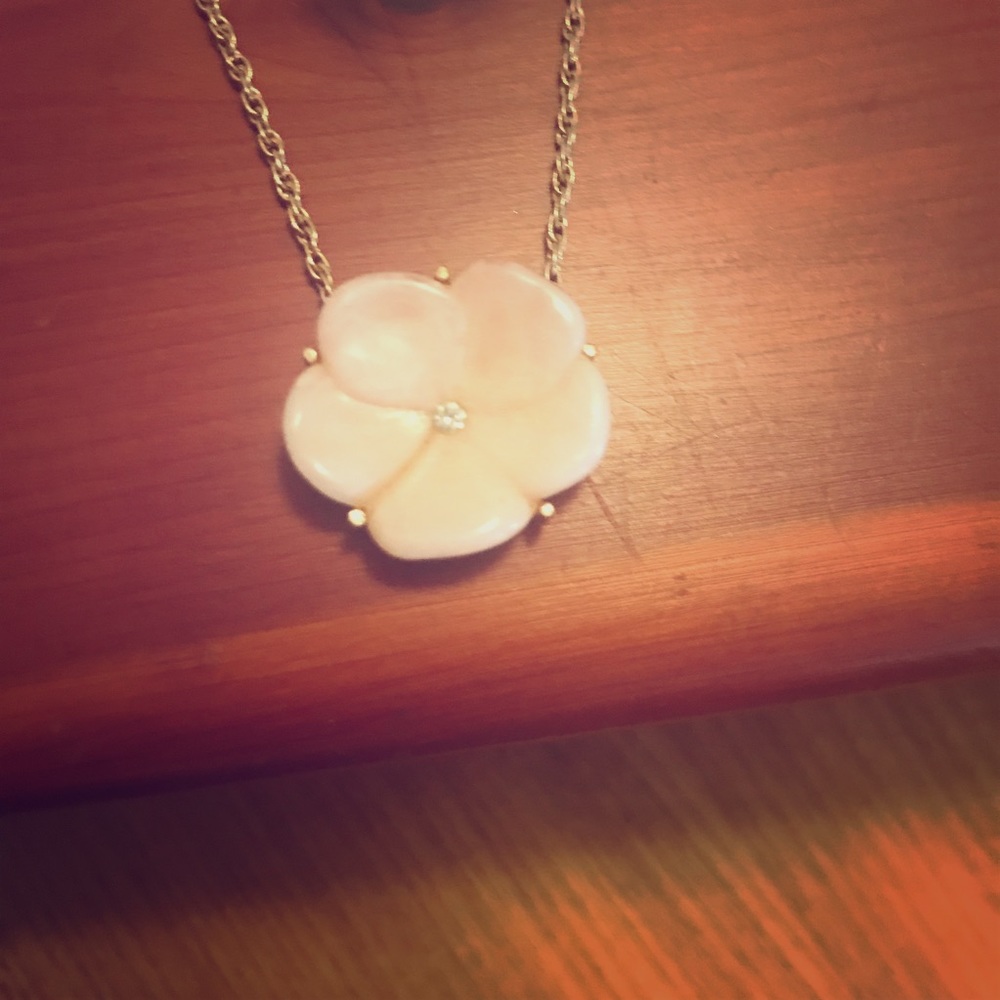 Beautiful Pink Avon Flower Necklace